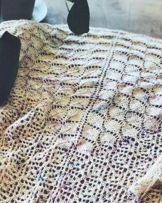 Mrs H's summer shawl by Önling, knitting pattern